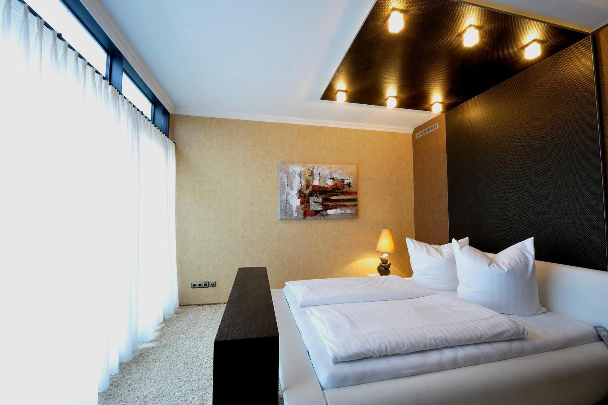 Appartement Via Lapis - Panoramablick Ueber - Garten - Pool - Sauna - Luxus *