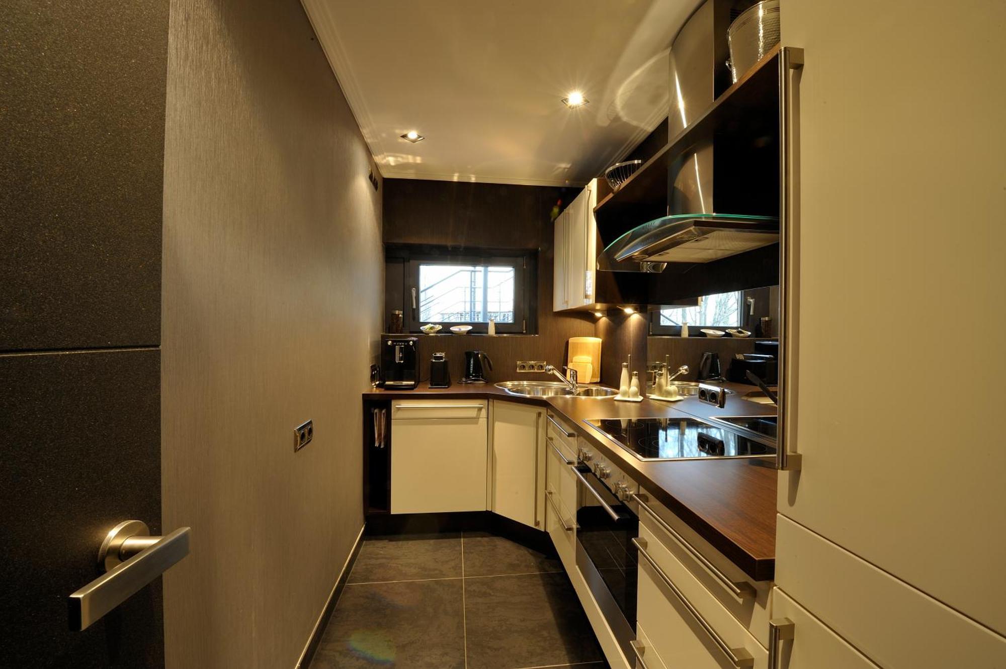 Appartement Via Lapis - Panoramablick Ueber - Garten - Pool - Sauna - Luxus *