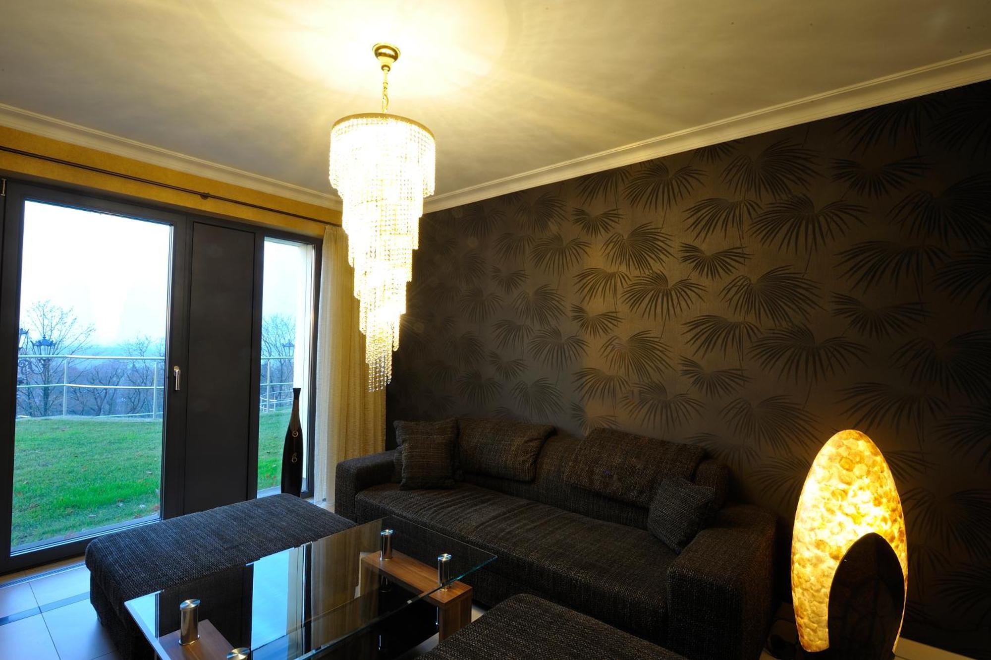 Appartement Via Lapis - Panoramablick Ueber - Garten - Pool - Sauna - Luxus